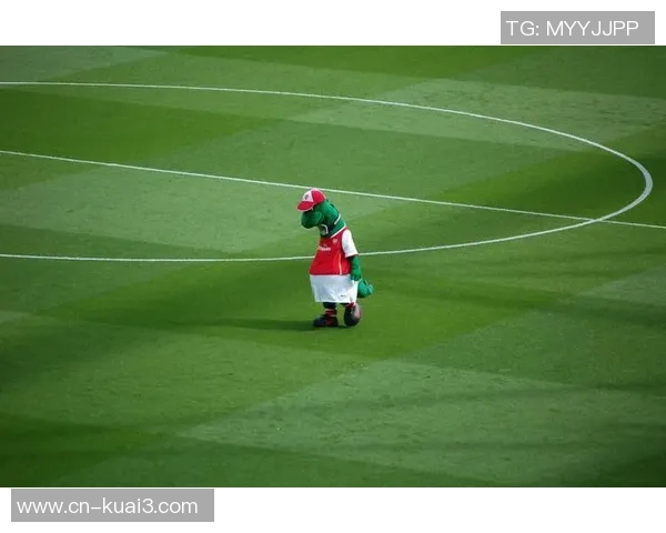 周静独家揭秘足球技巧与战术分享助你提升球技的秘诀